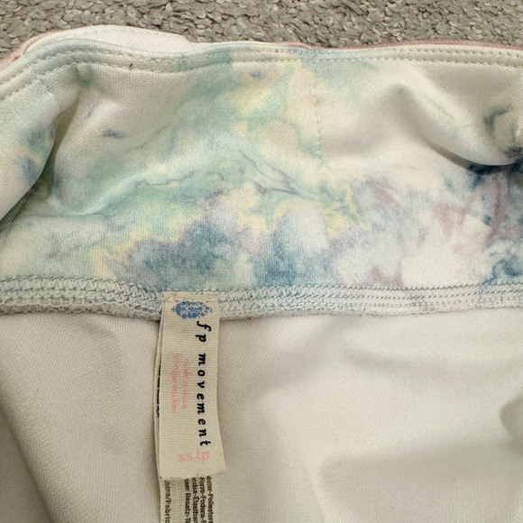Free People Movement Roadrunner Legging in Tie Dye Cloud Print - Picture 6 of 6